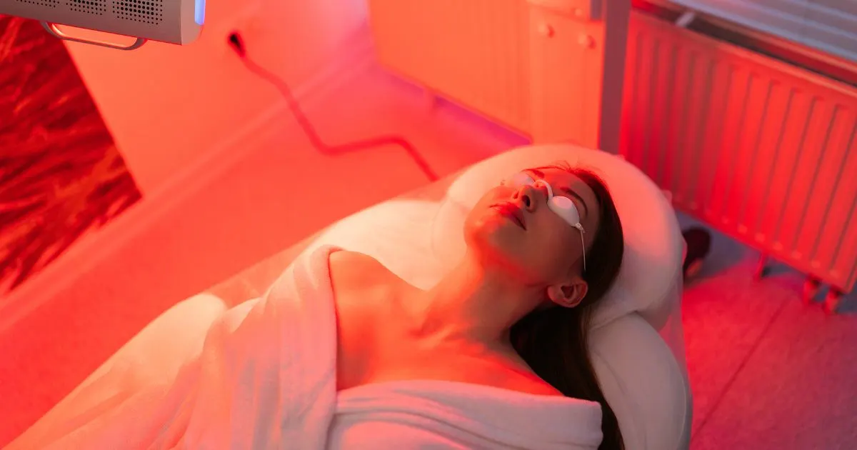 Phototherapy treatment using light wavelengths to stimulate healing and promote a calmer complexion.